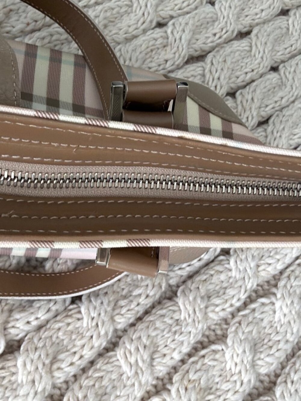 Burberry Pink Nova Check Medium Tote Bag - Picture 8 of 11
